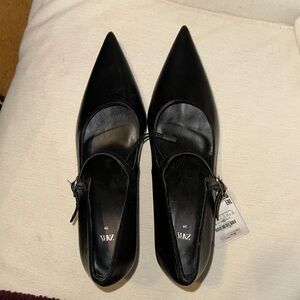 Zara Women's Black Leather Pointed Maryjane Heels